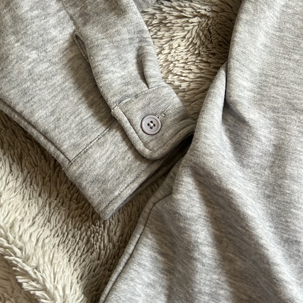 Button up - Picture 4 of 5